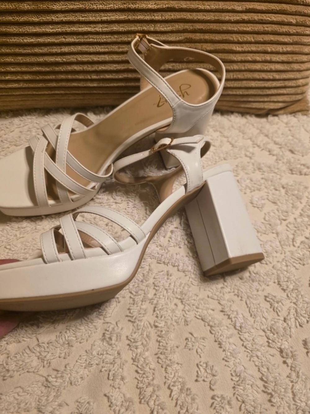 NWOT - Elegant Cream Block Heel
Sandals NWOT